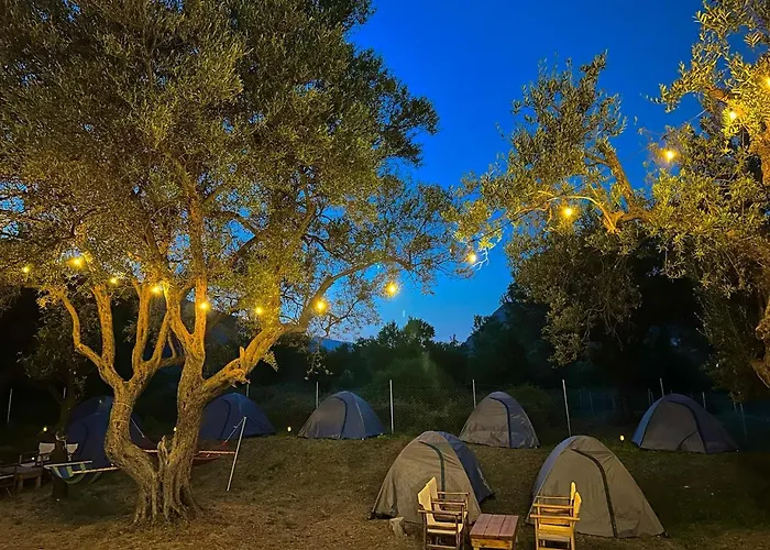 Camping Qeparo キャンプ場 *