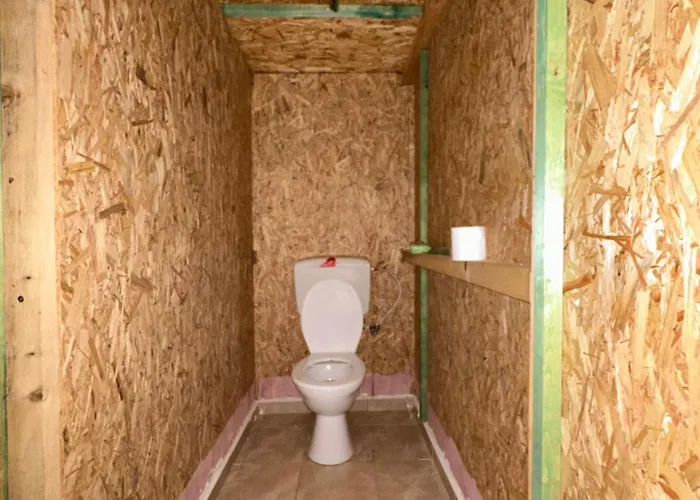 Camping Qeparo キャンプ場 ケパロ