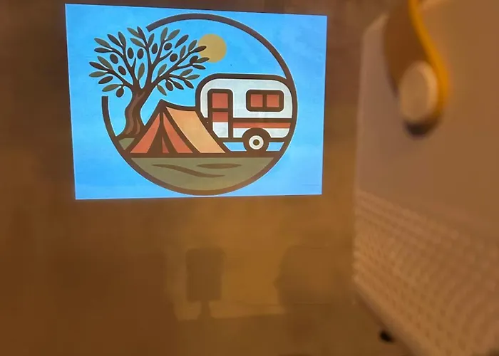 Camping Qeparo مكان تخييم *